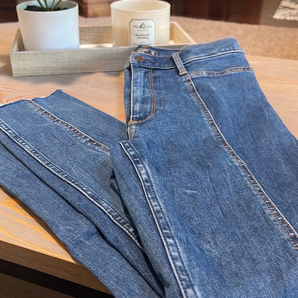 Abercrombie & Fitch: jeans